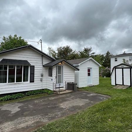 Cozy Chalet Near The Beach Shediac Exteriér fotografie
